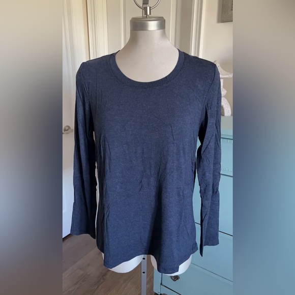 🔥 Brand New with Tag 🔥 Ladies Fabulously Soft Top - Picture 1 of 2